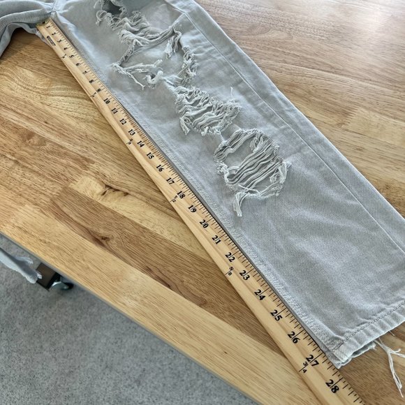 American Eagle Mom Jeans High Rise Distressed Destroyed Grey Denim Size 0 - Picture 12 of 12